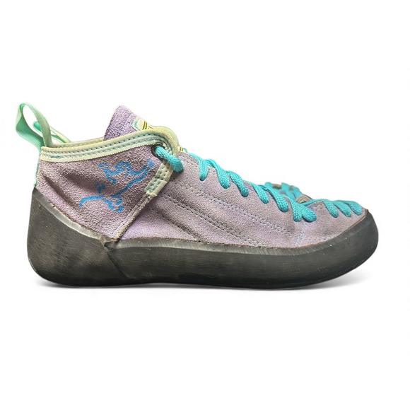 Five 10 Climbing Shoes - Picture 2 of 6